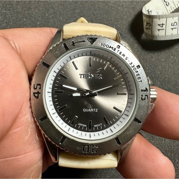 Terner Mens Gmt Style Quartz Watch Silver Tone Crem Rubber Strap Working - Picture 1 of 9